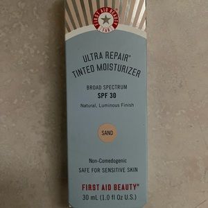 First Aid Beauty ultra repair tinted moisturizer
